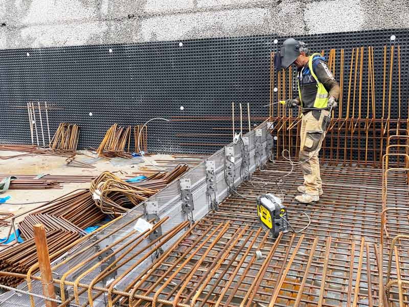 Arbeitsfugenabschalung mit Abdichtung bei Roland Matzke Schalungstechnik